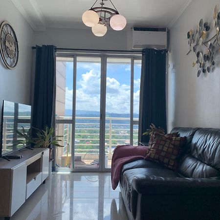 Spacious 2-Bedroom Condo,Wifi,Netflix,Free Parking Cagayan de Oro Dış mekan fotoğraf